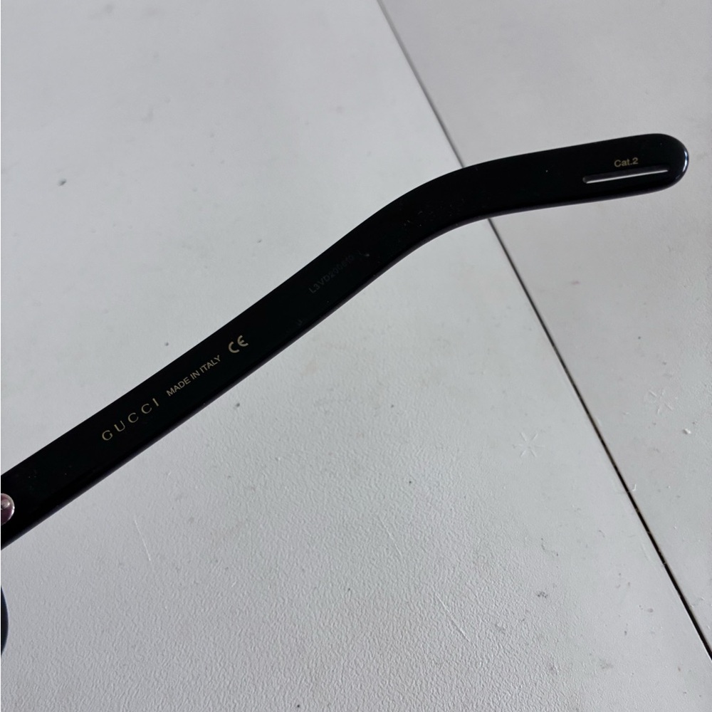 Gucci Sunglasses - Picture 6 of 6